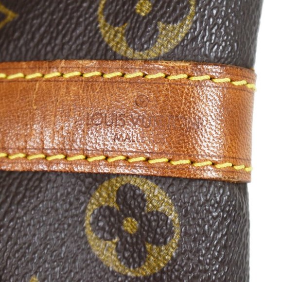 LOUIS VUITTON Petit Noe Drawstring Shoulder Bag Monogram Leather - Picture 3 of 14